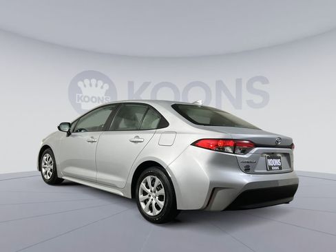 Used 2024 Toyota Corolla LE image 4