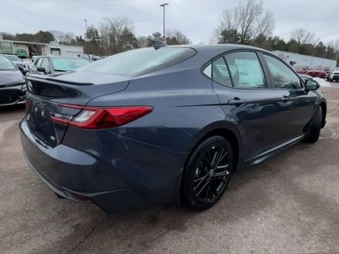 New 2026 Toyota Camry SE image 2