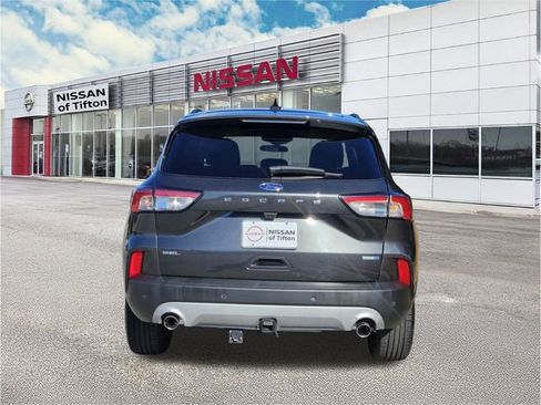 Used 2020 Ford Escape SEL image 5
