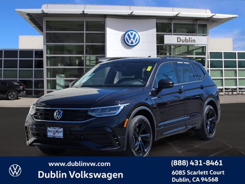 Certified 2023 Volkswagen Tiguan SE R-Line FWD image 8