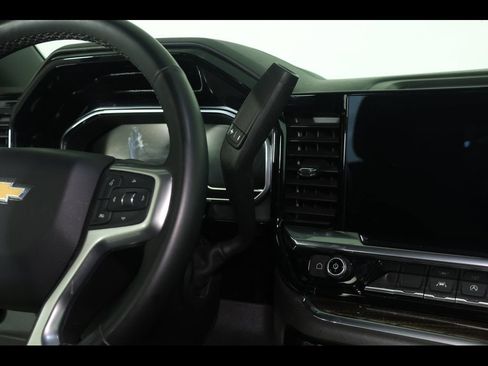 Used 2024 Chevrolet Silverado 1500 LT AWD/4WD image 15