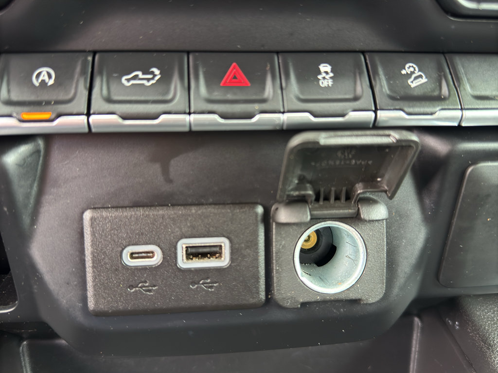 Used 2022 Chevrolet Silverado 1500 LT Trail Boss w/ Bed Protection Package AWD/4WD image 35