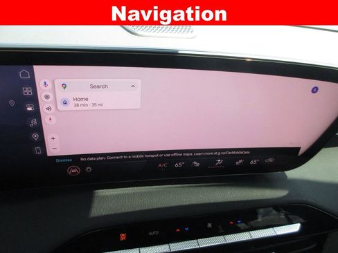 Used 2025 Buick Enclave Sport Touring FWD image 16