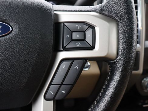 Used 2015 Ford F150 Lariat image 7