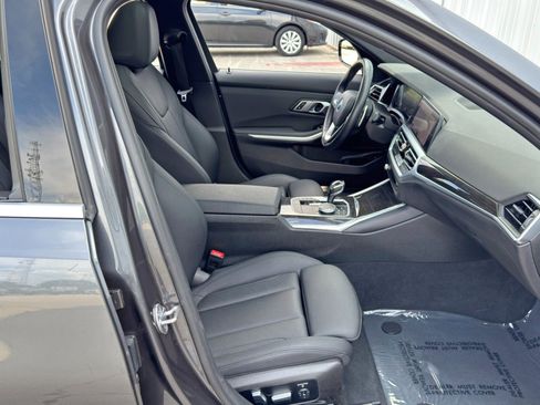 Used 2021 BMW 330i Sedan w/ Convenience Package image 15