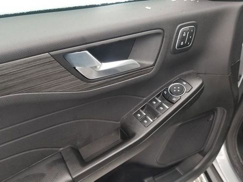 Certified 2023 Ford Escape Platinum image 11