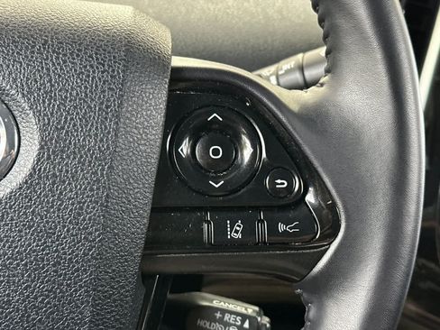 Used 2022 Toyota Prius Prime LE image 27