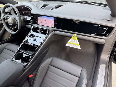 New 2026 Porsche Panamera image 18