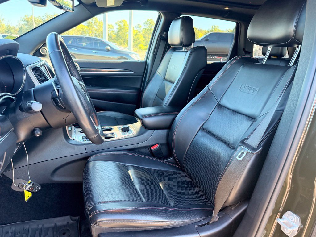 Used 2016 Jeep Grand Cherokee Limited 75th Anniversary AWD/4WD image 11