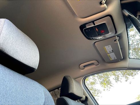 Certified 2022 Hyundai Santa Fe SEL Convenience w/ Cargo Package image 11