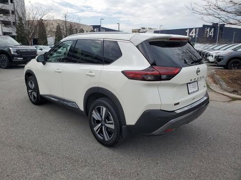 Certified 2023 Nissan Rogue SL FWD image 6
