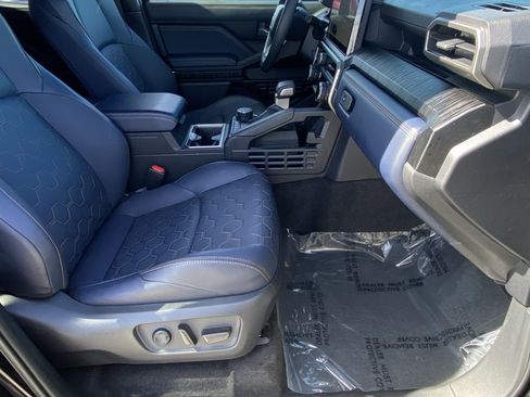 Certified 2025 Toyota 4Runner 4WD image 11