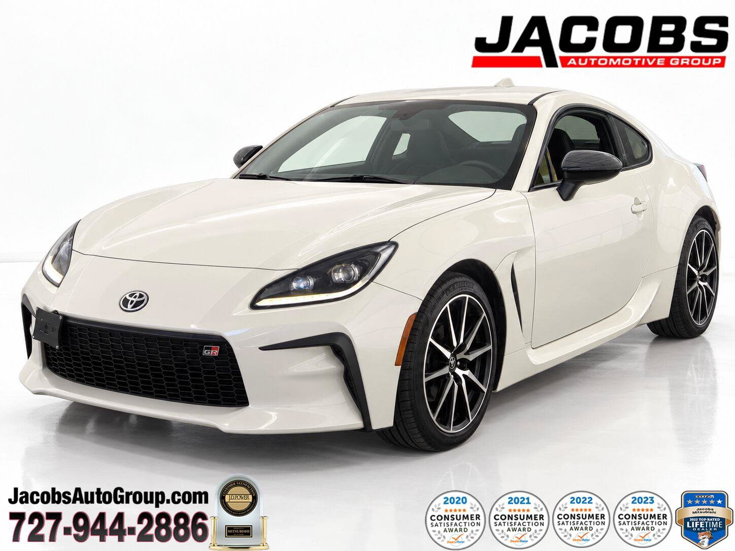 Used 2024 Toyota GR86 RWD image 1