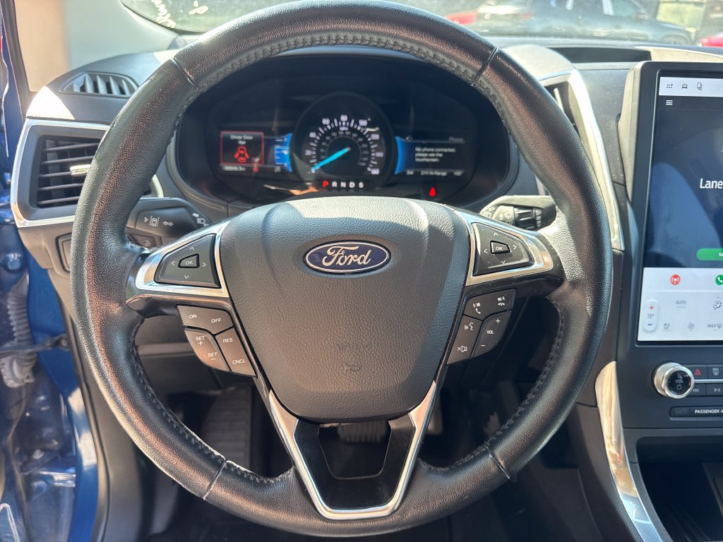 Used 2024 Ford Edge Titanium AWD/4WD image 18