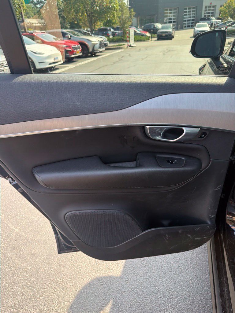 Used 2023 Volvo XC90 B5 Core w/ Protection Package Premier AWD/4WD image 8