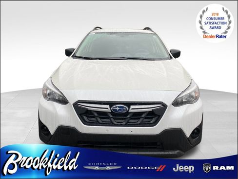 Used 2023 Subaru Crosstrek 2.0i image 2