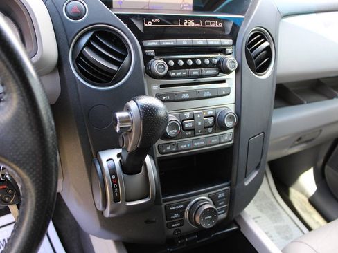 Used 2012 Honda Pilot Touring image 25