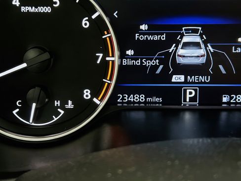 Used 2025 Nissan Altima 2.5 SV FWD image 8