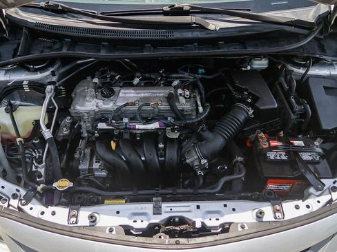 Used 2013 Toyota Corolla L FWD image 26