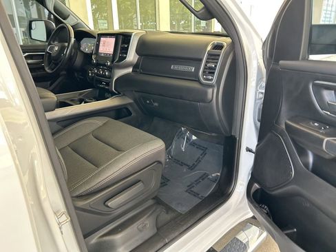 Used 2024 RAM 1500 Big Horn RWD image 27