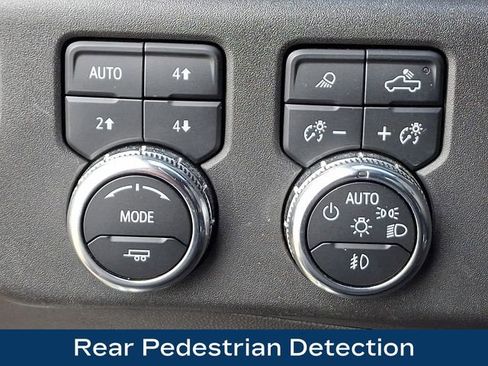 Used 2022 GMC Sierra 1500 SLT w/ SLT Premium Package image 27