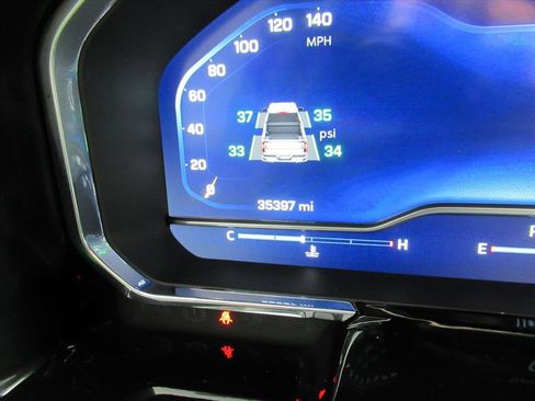 Used 2023 Chevrolet Silverado 1500 LT Trail Boss w/ Convenience Package II image 33