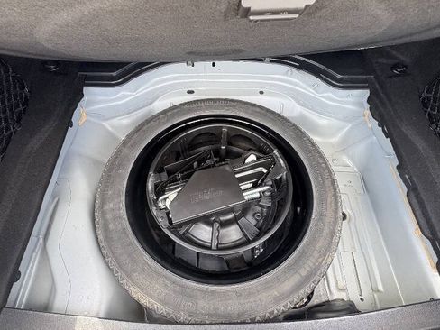 Used 2012 Mercedes-Benz CLS 550 image 8