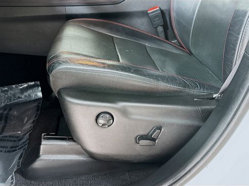 Used 2023 Dodge Durango GT image 19