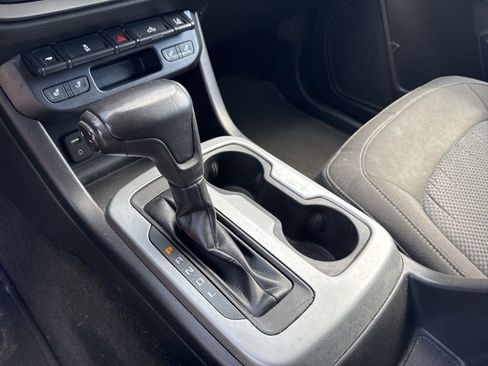Used 2018 Chevrolet Colorado LT w/ LT Convenience Package AWD/4WD image 19