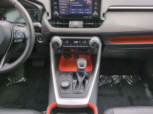 Certified 2021 Toyota RAV4 Adventure AWD/4WD image 18