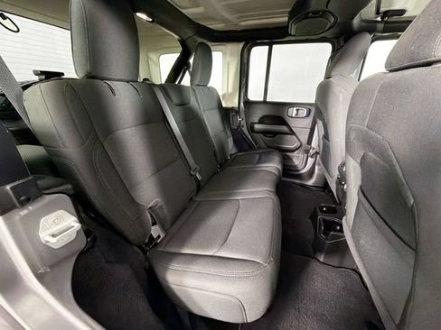 Used 2021 Jeep Wrangler Unlimited Sahara w/ Uconnect 4C Nav & Sound Group AWD/4WD image 27