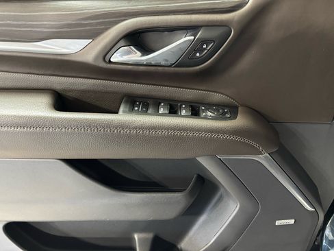 Used 2021 GMC Yukon XL Denali w/ Denali Premium Package image 25