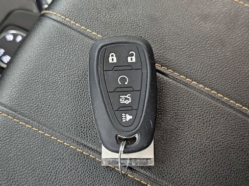 Used 2018 Chevrolet Traverse LT AWD/4WD image 39
