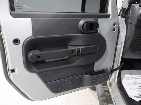 Used 2008 Jeep Wrangler Rubicon w/ PWR Convenience Group image 10