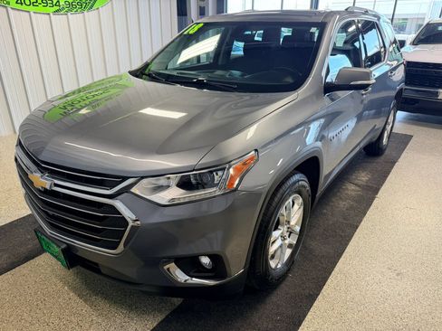 Used 2018 Chevrolet Traverse LT AWD/4WD image 1