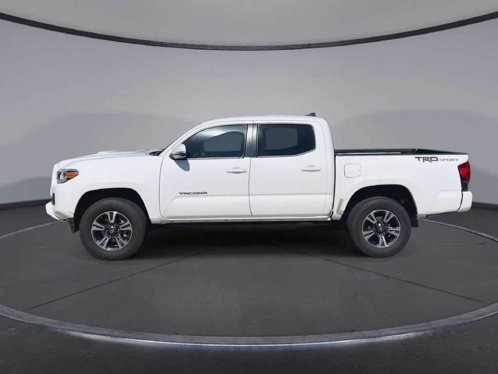 Used 2019 Toyota Tacoma TRD Sport RWD image 5