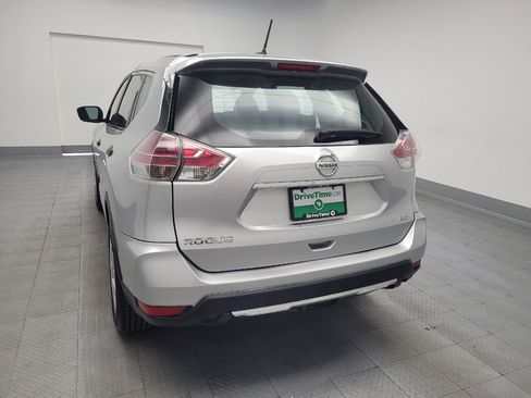 Used 2016 Nissan Rogue S AWD/4WD image 6