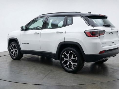 Used 2025 Jeep Compass Limited AWD/4WD image 6