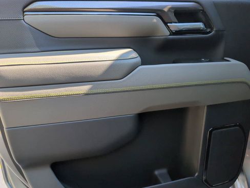 New 2026 Chevrolet Silverado 2500 ZR2 AWD/4WD image 37