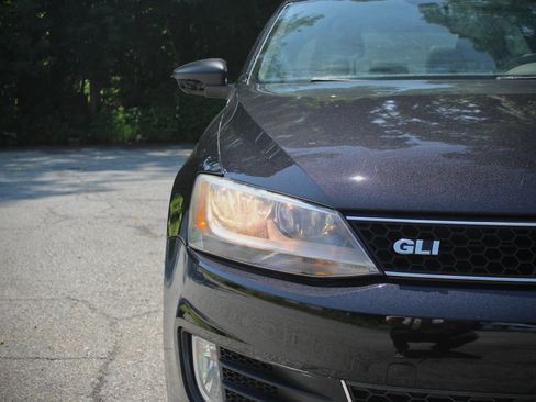 Used 2012 Volkswagen Jetta GLI Autobahn FWD image 18