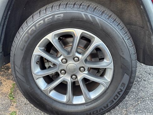 Used 2014 Jeep Grand Cherokee Limited image 7