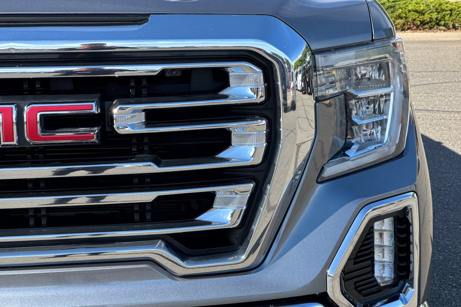 Used 2020 GMC Sierra 1500 SLT w/ SLT Premium Plus Package AWD/4WD image 51
