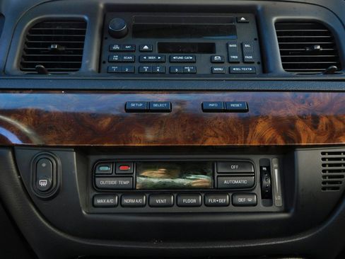 Used 2008 Mercury Grand Marquis LS image 11