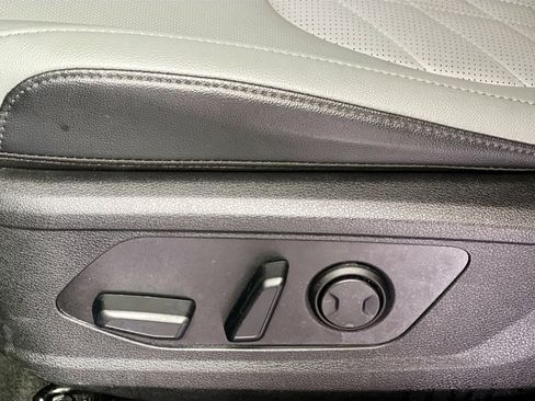 Used 2025 Kia Sportage X-Line w/ Premium Package image 15