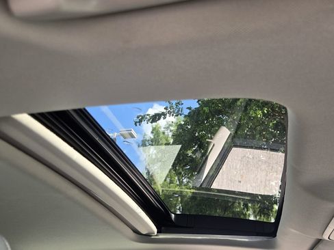 Used 2023 Honda Accord EX-L image 17