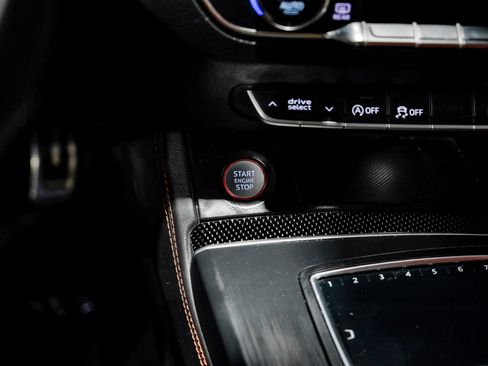 Used 2018 Audi SQ5 Premium Plus w/ S Sport Package image 27