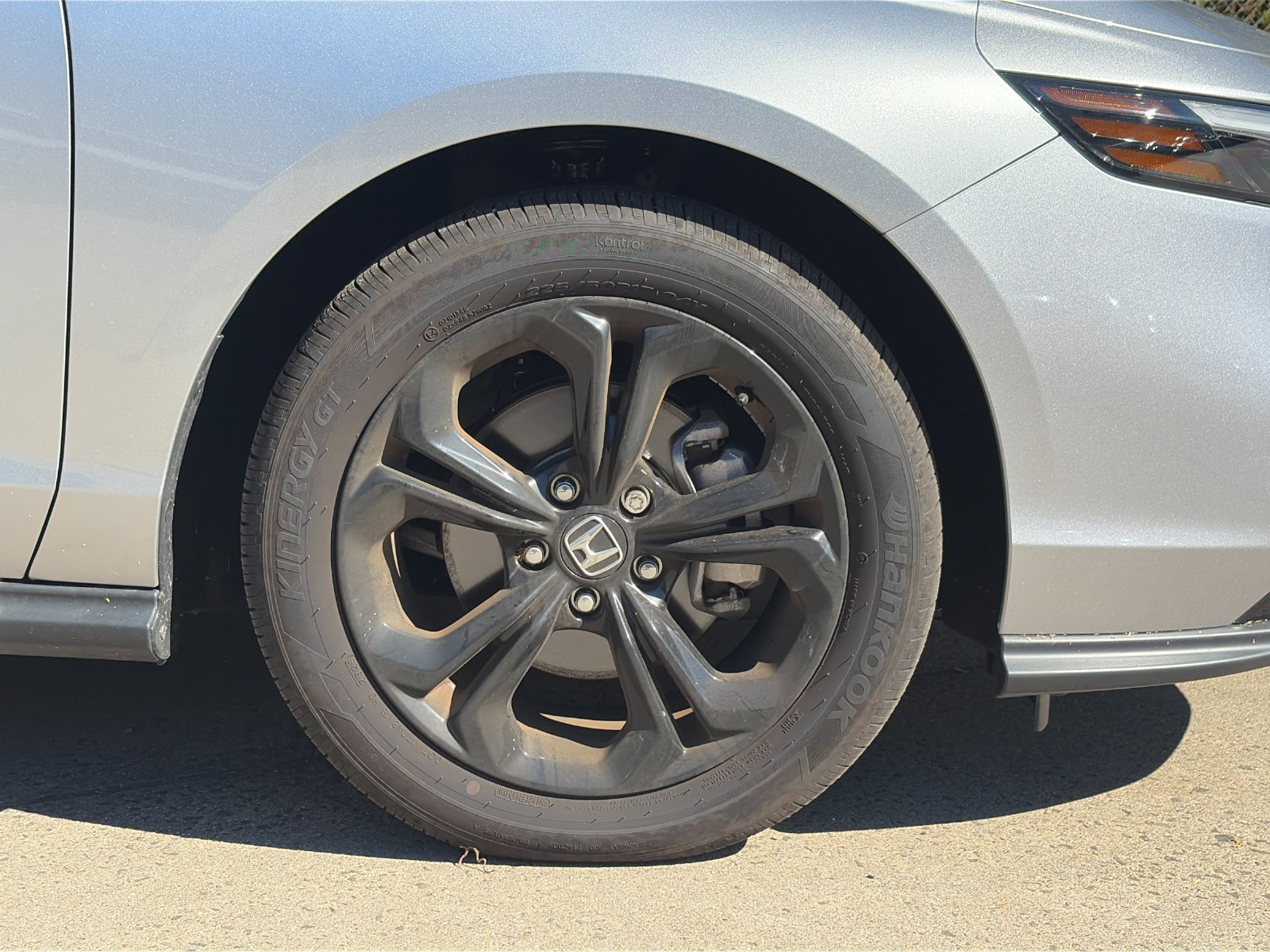 Used 2025 Honda Accord SE image 10