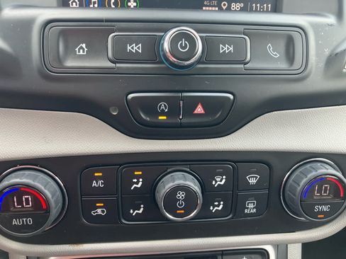 Used 2023 GMC Terrain SLE w/ Driver Convenience Package AWD/4WD image 24