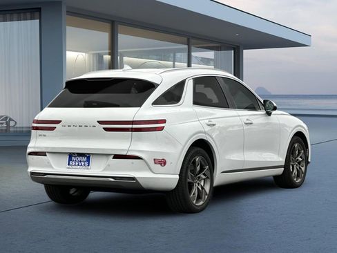 Used 2025 Genesis Electrified GV70 Advanced w/ Prestige Package image 4