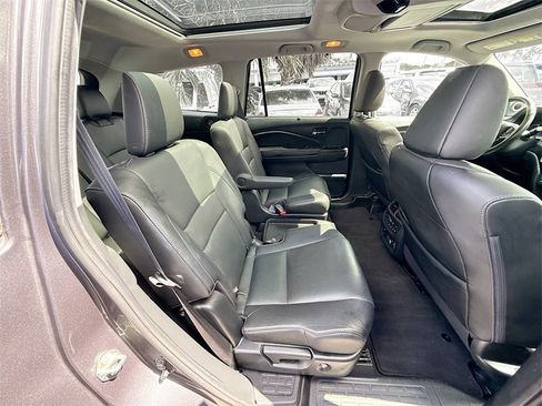 Used 2020 Honda Pilot Elite image 31